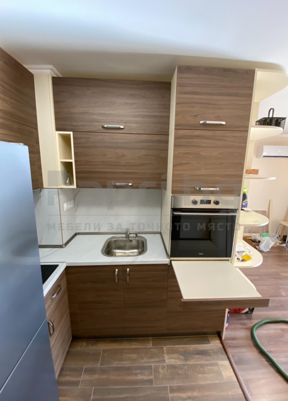 Изтеглящ плот за кухня&nbsp;